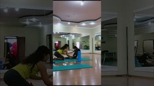 УПРАЖНЕНИЯ ПРИ ДЦП. Растяжка ног. видео 1