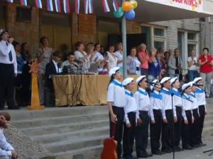 1 сентября 2011, Гимназия 9, Воронеж.wmv