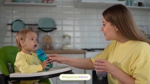 Как научить ребенка пить через трубочку?