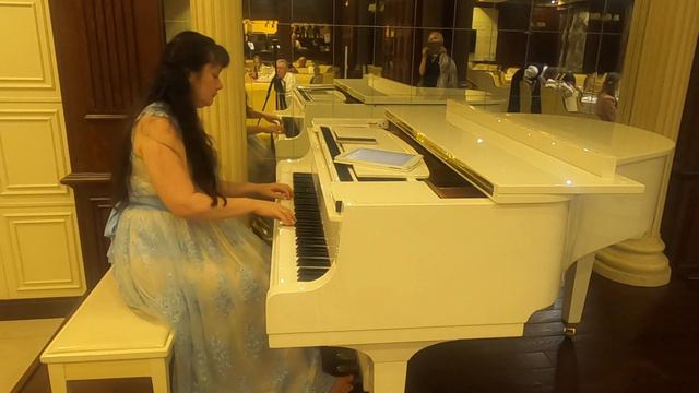 Инна Силенок Фортепианная прелюдия "Чаепитие в саду на закате" смотреть онлайн