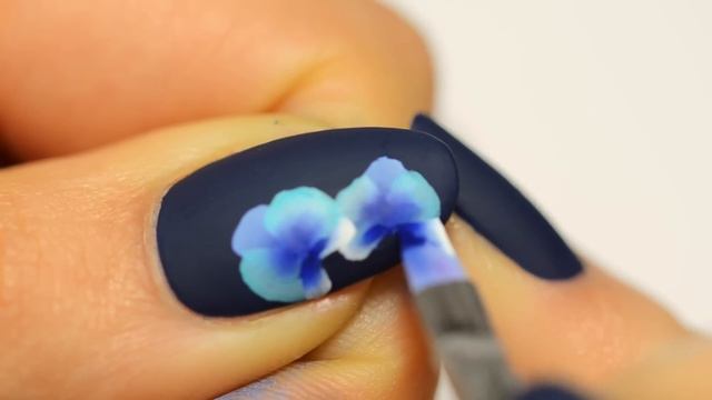 Tuto nail art orchidées One Stroke フランス人ネイリスト смотреть онлайн