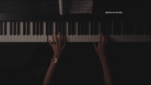 Piano music - umutsuz aşk | Fatima Alzobaidy