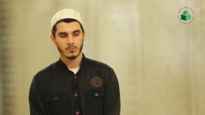 Хафиз из Дагестана читает Коран в Аравии (если хотите узнать перевод включите субтитры)