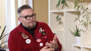 Историк моды Александр Васильев - о леших, нарциссизме, и главном экспонате коллекции