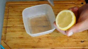 Как выжать сок из лимона только руками