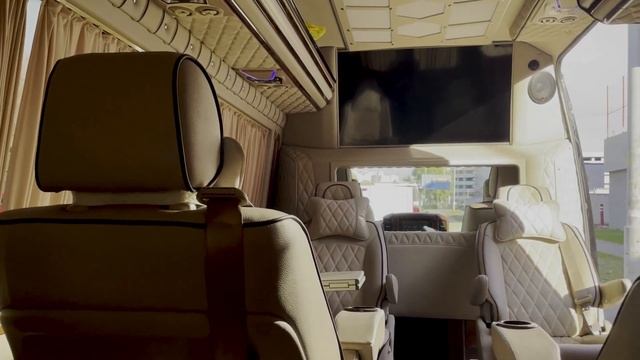 VIP микроавтобус Mercedes Sprinter (11 мест). Микроавтобус с комфортом премиум седана.