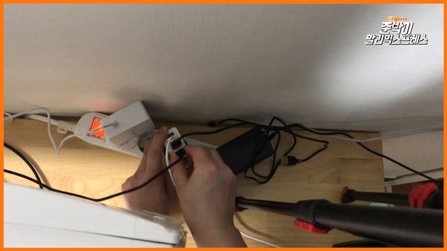 모니터 램프 끝판왕! 샤오미 이라이트 스크린 라이트 프로 리뷰! 시냅스와 오버울프 연동으로 게임과 일반 무드등으로 Xiaomi Yeelight Screen Light Bar Pr смотреть онлайн