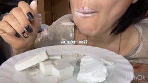 звонкий сухой мел 😋 crunchy dry chalk 💕 много хруста 🤤 #мел #asmr #chalk #asmreating #еммел