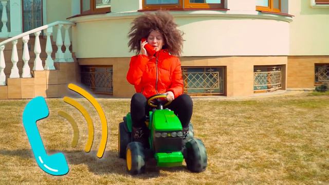 Артём ездит на машине с ОГРОМНЫМИ КОЛЁСАМИ и ремонтирует ТРАКТОР смотреть онлайн