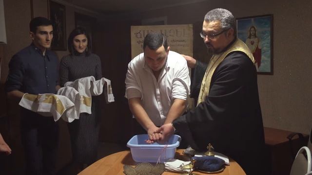 Таинство крещения в армянской церкви
