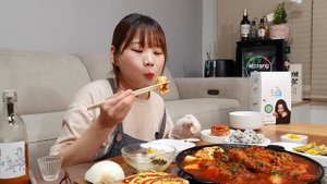 🍗순두부닭볶음탕,계란말이,동그랑땡,주먹밥🥘 직접만든 닭도리탕+볶음밥에 소주는 진리😎먹방 CHICKENSOUP MUKBANG ASMR EATINGSHOW REALSOUND 한식 요