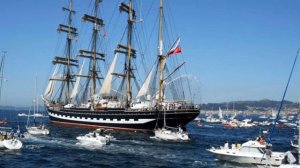 Расправлены вымпелы гордо