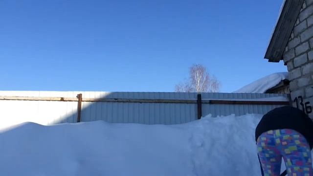 Как мы кормим маленьких ЯгнятТопим БанюЧистим снегЖизнь в деревнеFamily в Деревне