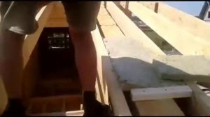 Утепляем фронтоны кровли.