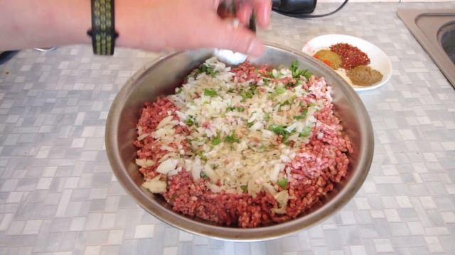 Видео рецепт колбасок из мяса косули: как просто и вкусно приготовить купаты в домашних условиях
