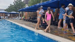 Вероника с сестрой Аней на базе отдыха "Бухта"!