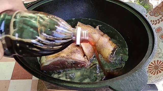 РУЛЬКА В ПИВЕ В КАЗАНЕ НА КОСТРЕ