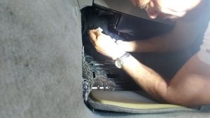 How to replace air cabin filter mercedes W204 C180