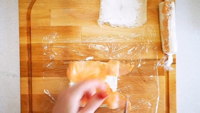 Рулетики с красной рыбой,быстрая закуска. Rotolini al salmone! смотреть онлайн