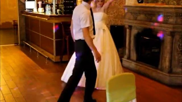 Real Russia. St.Petersburg. Wedding dance. Питер. Свадебный танец. смотреть онлайн