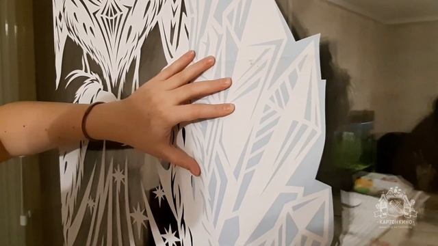 Как вырезать оконные украшения (наклейки) на плоттере. Урок 6 - Перенос наклейки на окно смотреть онлайн