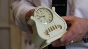 Александр Бродниковский-собрание настольных часов и будильников 2 МЧЗ