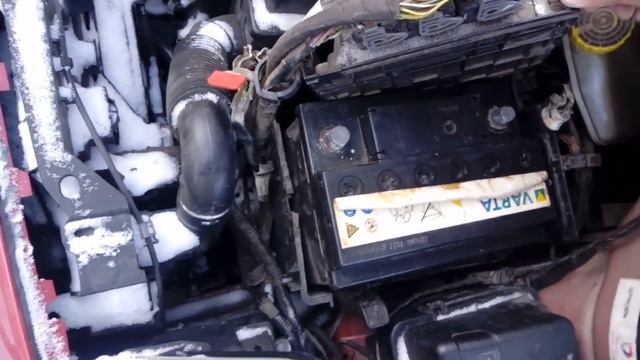 Citroen C2 снятие установка замена аккумулятора АКБ Removal Installation Battery Replacement