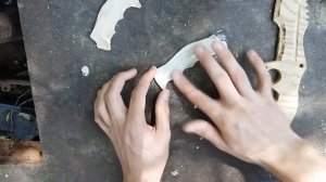 Как сделать охотничий нож из дерева своими руками!!!