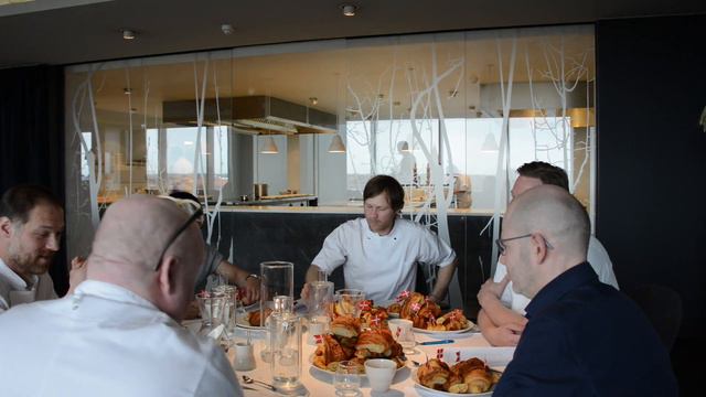 Croissant smagning på restaurant Geranium смотреть онлайн