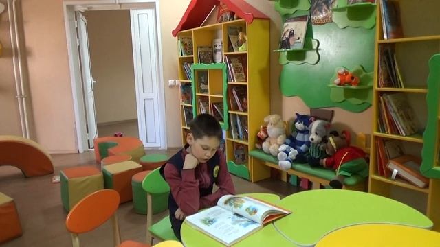#страначитающая Андрей Пигалов читает произведение Полюбуйся: весна наступает И.Никитина