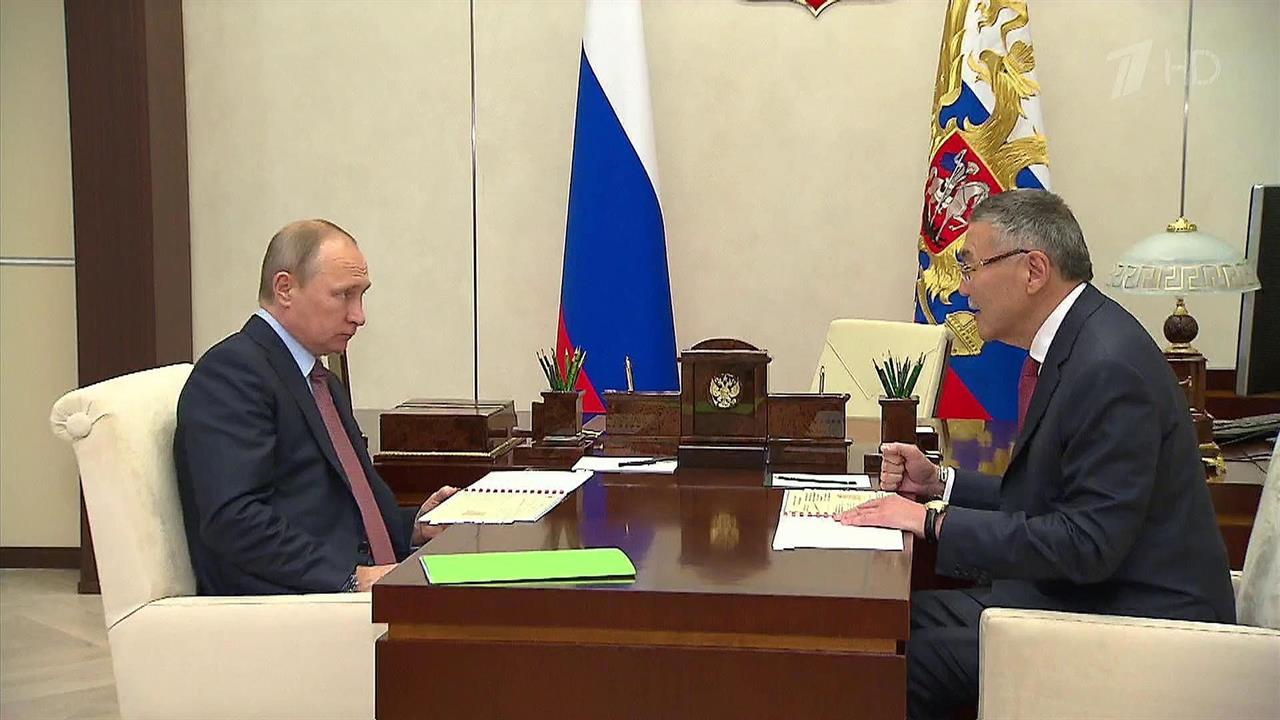 Обращения жителей Калмыкии на "прямую линию" с пре...ин обсудил с главой республики Алексеем Орловым смотреть онлайн