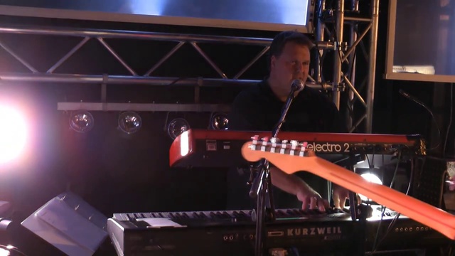 MEDDLE - Dogs A Tribute to Pink Floyd