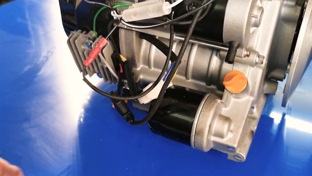 Китайский двигатель Loncin с принудительной смазкой | Для мотобуксировщика и мотоблока. смотреть онлайн