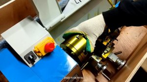 Токарный станок WEISAN WM210