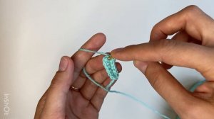 Урок 3. Как вязать крючком поворотными рядами и по спирали вокруг цепочки воздушных петель.