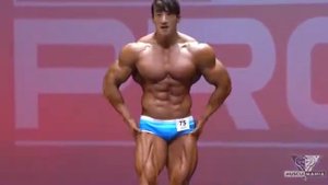 Корейский бодибилдер чол сун