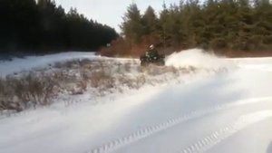 2004 Arctic Cat 500 cutting up the powder