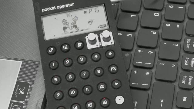 PO-33 - Free Beat on 90s Oldschool Sample смотреть онлайн