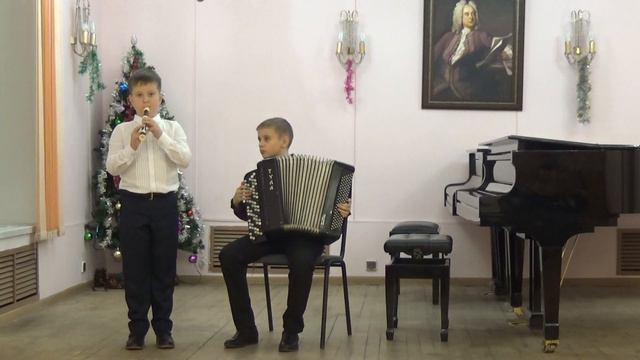 Играет ансамбль Задорин Антон и Годунов Дмитрий смотреть онлайн