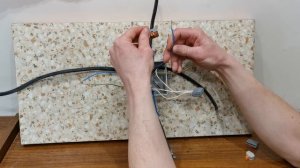 подключение проводов в распаечной коробке через ваго