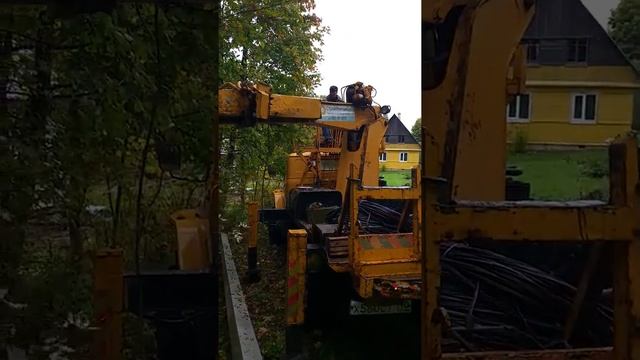 Бурение под опору ЛЭП по камням. СтройМонтажБур.