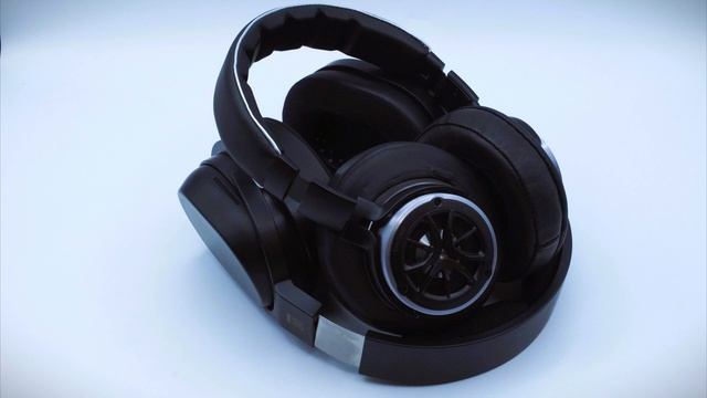 An Audiophile's Reviewer Reviews the Moondrop Joker Closed Back Headphones смотреть онлайн