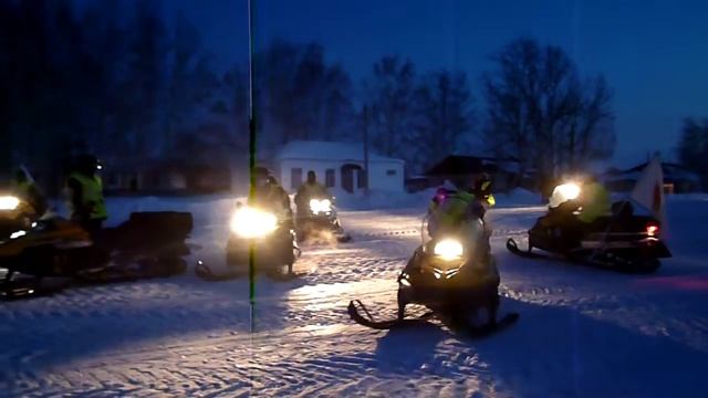 Экспедиция на снегоходах прибывает в Аксаково смотреть онлайн