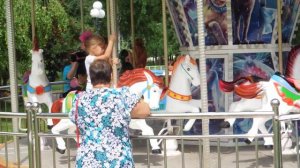 Карусель с лошадками