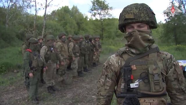 Присвоение почетного наименования гвардейская артиллерийской бригаде ЮВО