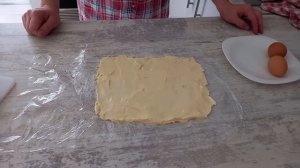 Самый нежный и праздничный рулет из печени