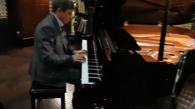 Шервурские зонтики(Фрэнк Синатра. ) отель Rixsos смотреть онлайн