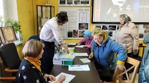 Дети войны, труженики тыла и пенсионеры ЗАО "Совхоз имени Ленина" в Клубе "Золотая осень"