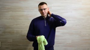 Как снять напряжение в области шеи самостоятельно с помощью полотенца?