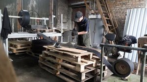 Сверление отверстий в ленте для ковшей